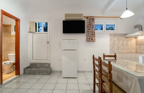 Paros Apartment | Budget-Friendly Two Bedroom Apartment Near the Beach