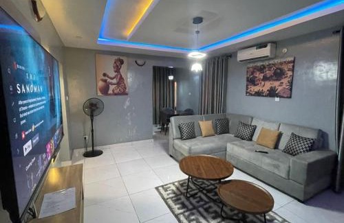 Ibadan Apartment | TWO BEDROOM AMWALLODE MODERN LUXURY APARTMENT Ibadan