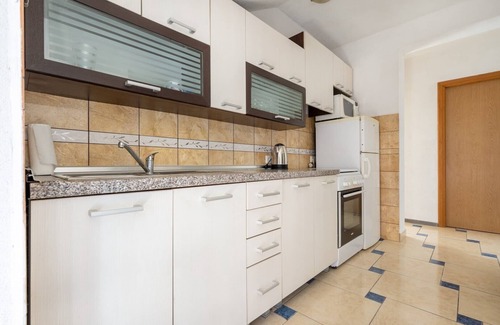 Neum Apartment | Relax in Two Bedroom Ap Vrabac with Pool & Spa Access