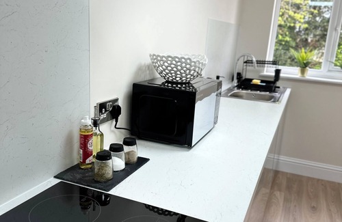 Eastbourne Apartment | Comfortable Two-Bedroom Apartment in Central Eastbourne