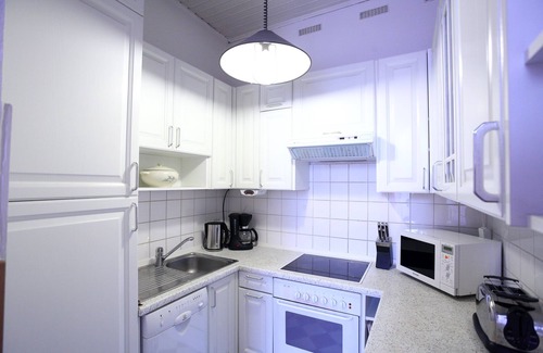 Matzleinsdorf House | Cozy Two Bedroom Apartment Near Vienna Center