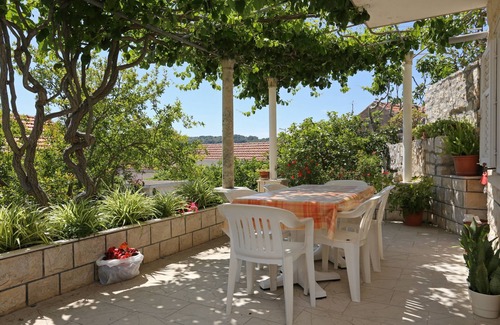 Lumbarda Apartment | Exceptional Two Bedroom Apartment with Ocean View in Lumbarda
