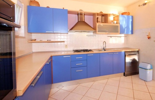 Lumbarda Apartment | Beachside Two Bedroom Apartment in Lumbarda, Korčula