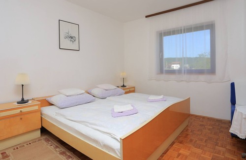 Ostarski Stanovi Apartment | Welcoming Two Bedroom Apartment with Terrace in Plitvice