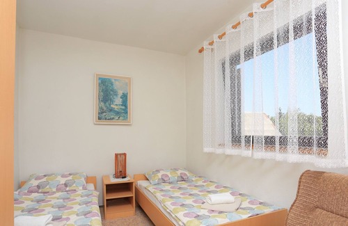 Ostarski Stanovi Apartment | Welcoming Two Bedroom Apartment with Terrace in Plitvice