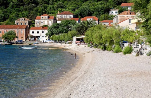 Trstenik Apartment | Top-Rated Two Bedroom Apartment with Terrace in Trstenik