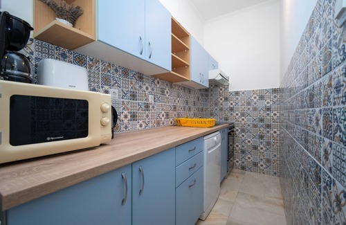 Veli Rat Apartment | Two Bedroom Apartment Steps from Veli Rat Beach, Dugi Otok