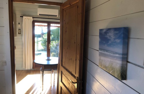 Saint Pierre de Feric Ski Chalet | Charming Two-Bedroom Apartment with Private Garden in Nice