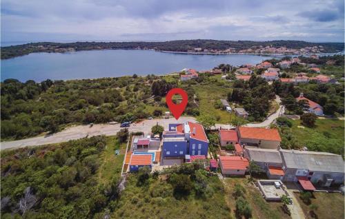 Verunic Apartment | Cozy 2 Bedroom Apartment in Veli Rat with Pool Access