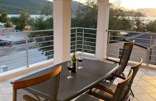 Brijesta Apartment | Cozy Two Bedroom Apartment Steps from Brijesta Beach