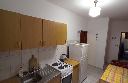 Ivan Dolac Apartment | Cozy Two-Bedroom Apartment Steps from Ivan Dolac Beach