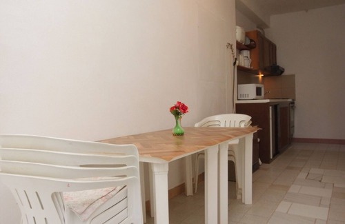Island Dugi Otok Apartment | Cozy Two Bedroom Apartment Steps from Beach Luka, Dugi Otok