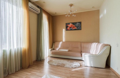 Petrovskoye Apartment | Family-Friendly Retreat: Two-Bedroom Apartment on Pushkinskaia 54