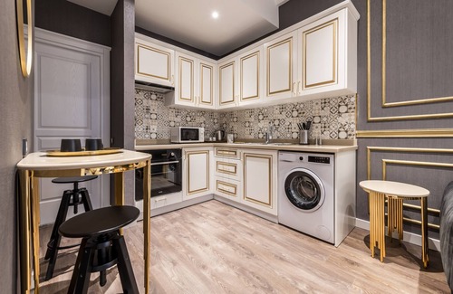 Pera Apartment | Guest Rated 10/10: Two Bedroom Apartment with Breakfast