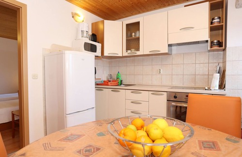 Kuciste Apartment | Two Bedroom Apartment with Terrace and Ocean View