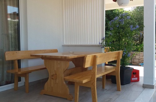 Cove Tri Zala (Zrnovo) Apartment | Two Bedroom Apartment with Terrace & Ocean View in Viganj