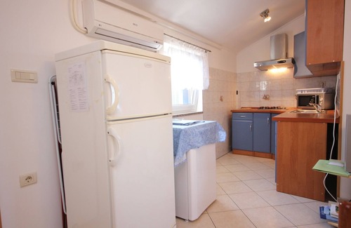 Ilovik Apartment | Two-Bedroom Apartment with Terrace and Ocean View in Ilovik