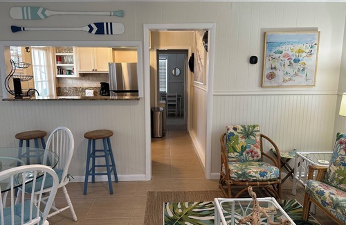 St. Petersburg - Clearwater Cottage | Top-Rated Two Bedroom Bungalow at Old FL Beach Cottage