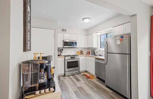 Summit Station Condo | Pet-Friendly Two Bedroom Condo Near Pool and Family Fun