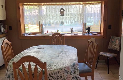 Saint Malo Cottage | Cozy Two Bedroom Cottage Steps from St Malo Park & Beach