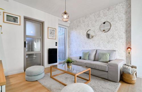 Saint-Andre-lez-Lille House | Cozy Two Bedroom House with Courtyard - Family Friendly