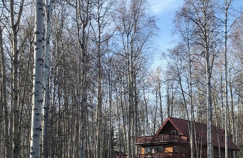 Fairbanks Apartment | Relaxing Two-Bedroom Retreat with Pool on Wooded Acres