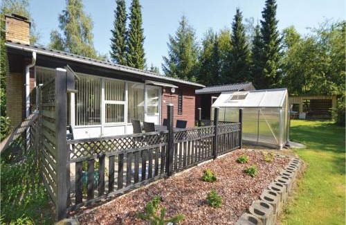 Farstrup House | Two-Bedroom Holiday Home Nibe With A Fireplace 06
