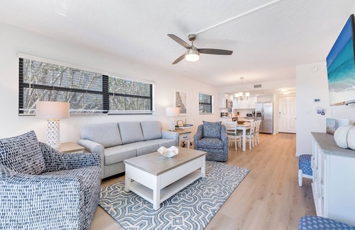 Sanibel Condo | Beachfront Bliss at Ocean's Reach – Breathtaking Views Await!