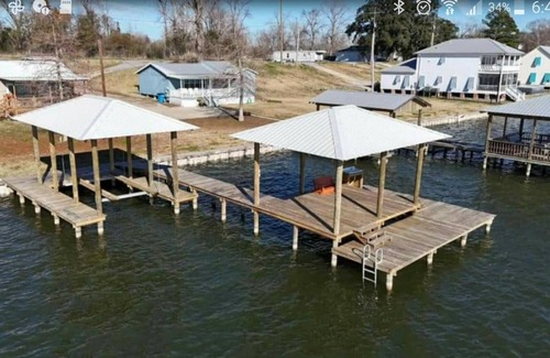 Jarreau House | Relaxing Two-Bedroom Retreat on Beautiful False River