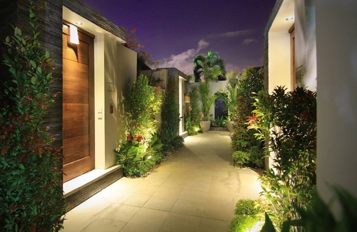 Seminyak Villa | Beautiful 2BR Near Seminyak Beach with Private Pool & Spa
