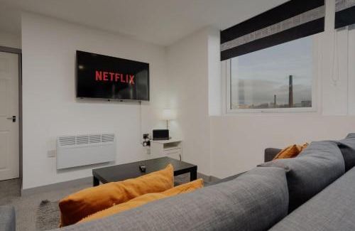 Yeadon Apartment | Two-Bedroom Serviced Flat by Brookland Stays Short Lets Leeds, Free WiFi