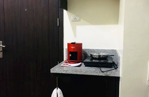 Barangka Ilaya Condo | Convenient Two-Bedroom Suite Near MRT Boni Station