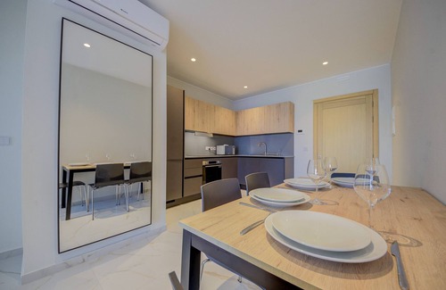 St. Andrew's Apartment | Spacious Two Bedroom Suite with Kitchen & Accessibility