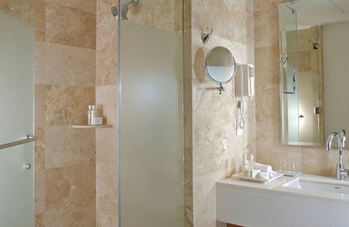 Seybaplaya Resort | Cozy Two Bedroom Retreat with Kitchen and VIP Access