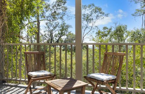 Pokolbin Apartment | Inviting Two Bedroom Villa with Pool in The Hunter Valley