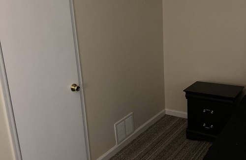 Gainesville Apartment | Family-Friendly Two Bedroom Suite with Dedicated Office Space