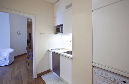 8th Arrondissement Apartment | Comfortable Two Bedrooms Flat Near Place Vendome - 10/10 Rated