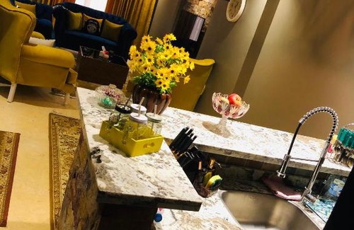Al Haram Apartment | Family-Friendly Two-Bedroom Hotel Apartment with Hot Tub