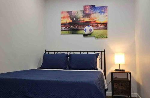 Schenectady Apartment | Cozy Two-Bedroom Retreat with Parking and Washer/Dryer