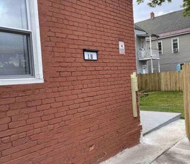 Schenectady Apartment | Cozy Two-Bedroom Retreat with Parking and Washer/Dryer