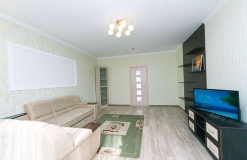 Darnyckyj Apartment | Family-Friendly Two-Bedroom Escape at Mishugi on Poznyaky