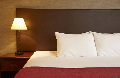 Chipperfield Hotel | Welcoming Two Brewers by Greene King Inns with Restaurant & Breakfast