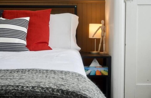 Moose Jaw Apartment | Comfortable Two Condos with Kitchen, Perfect for 7 Guests