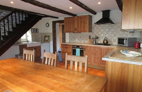 Tanus House | Les Fleurs: Spacious Gîtes Perfect for Families & Friends