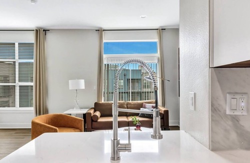 Deep Ellum Apartment | TWO CozySuites w/pool, parking #04 and 08