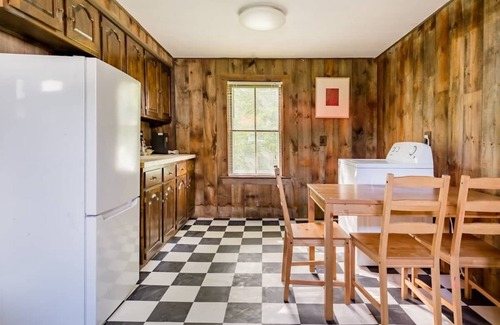 West Kill House | Two Cozy Mountain Houses with Green Yard & Creek Access