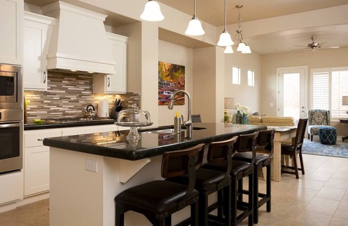 Washington House | Inviting Summer Getaway: Enjoy Pools at Zion's Gate 1