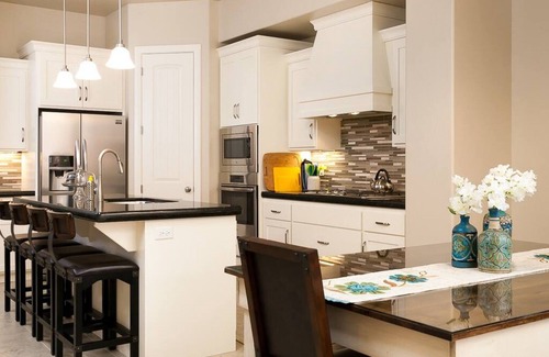 Washington House | Inviting Summer Getaway: Enjoy Pools at Zion's Gate 1