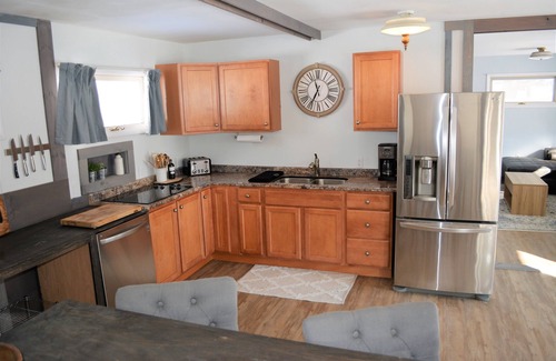 Cooperstown - Otsego Lake House | Discover Two Homes at a Large Lake Property with Pool