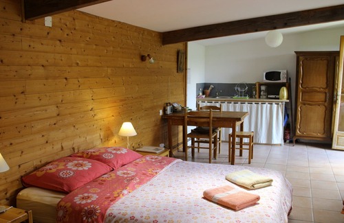 Lies House | Independent Mountain Lodgings with Wellness Retreats
